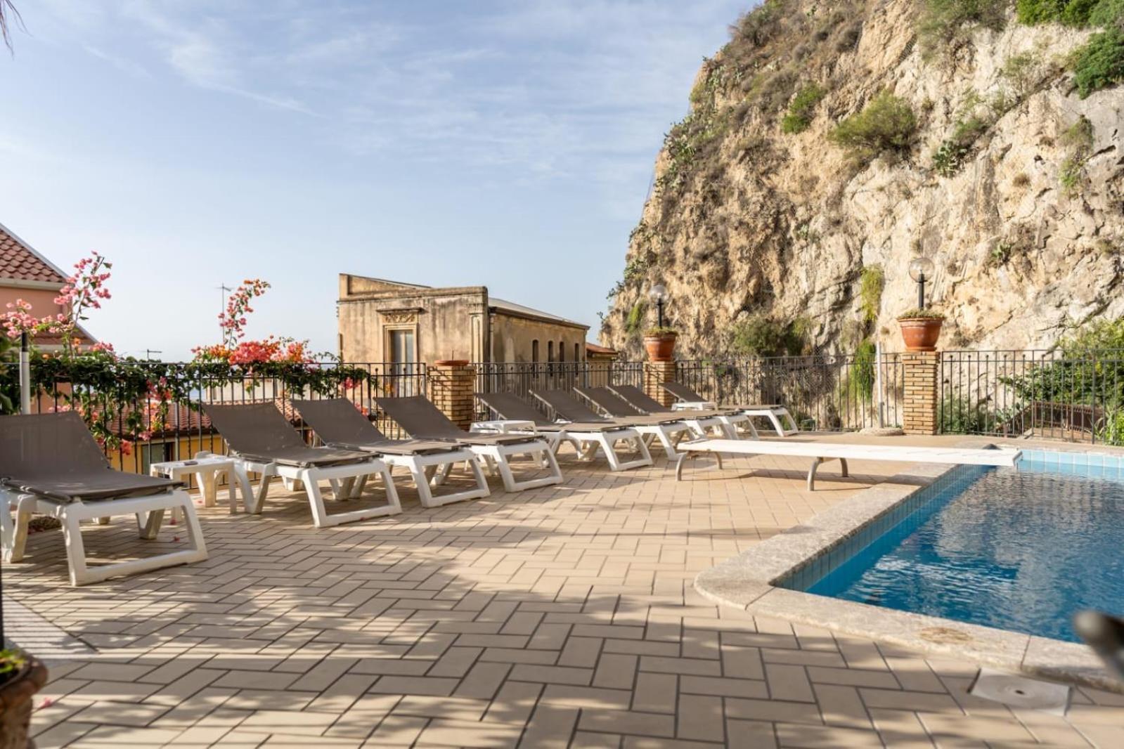 Corallo Hotel